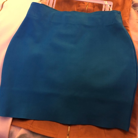 Mini Skirt 💙💕 - Picture 8 of 8